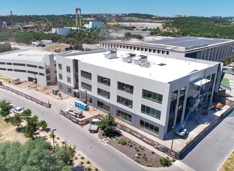 hpi-medical-building-at-the-rock-at-La-Cantera-aerial